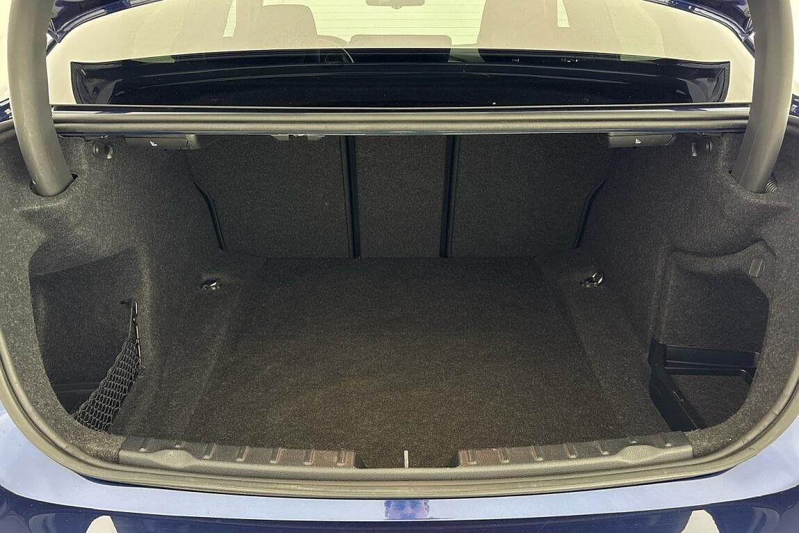 2018 BMW 3-SERIES - 9
