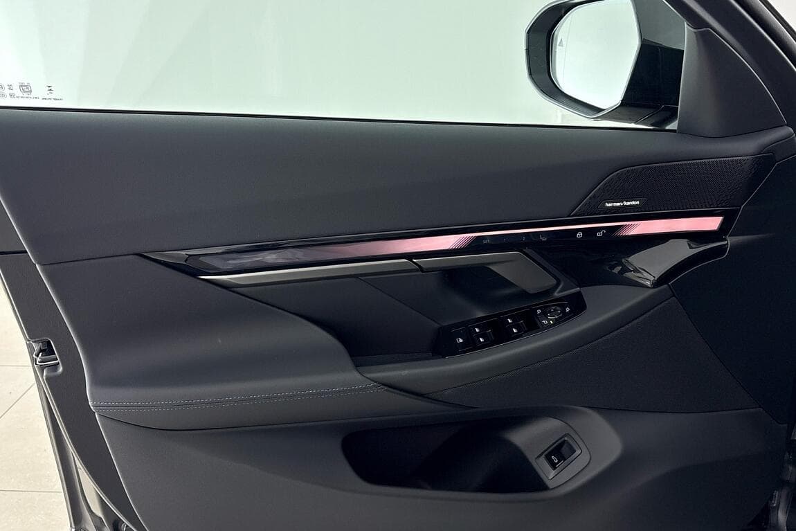 2026 BMW 5-SERIES - 16
