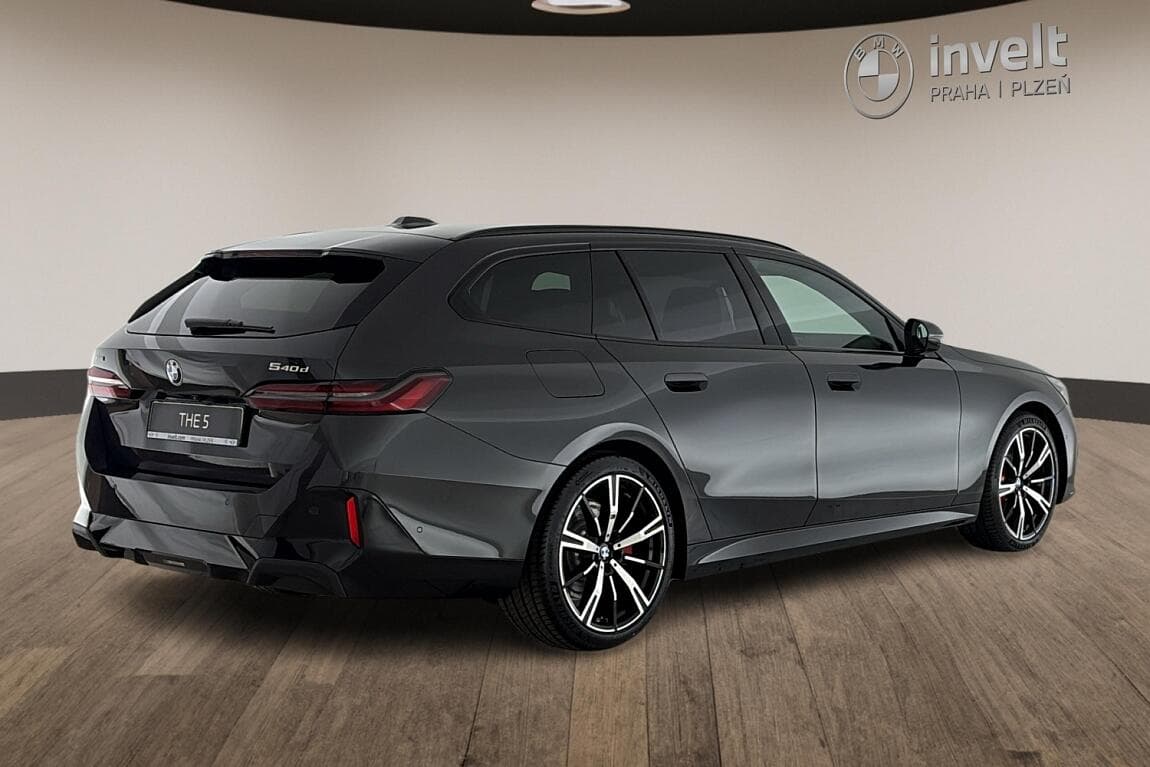 2026 BMW 5-SERIES - 3