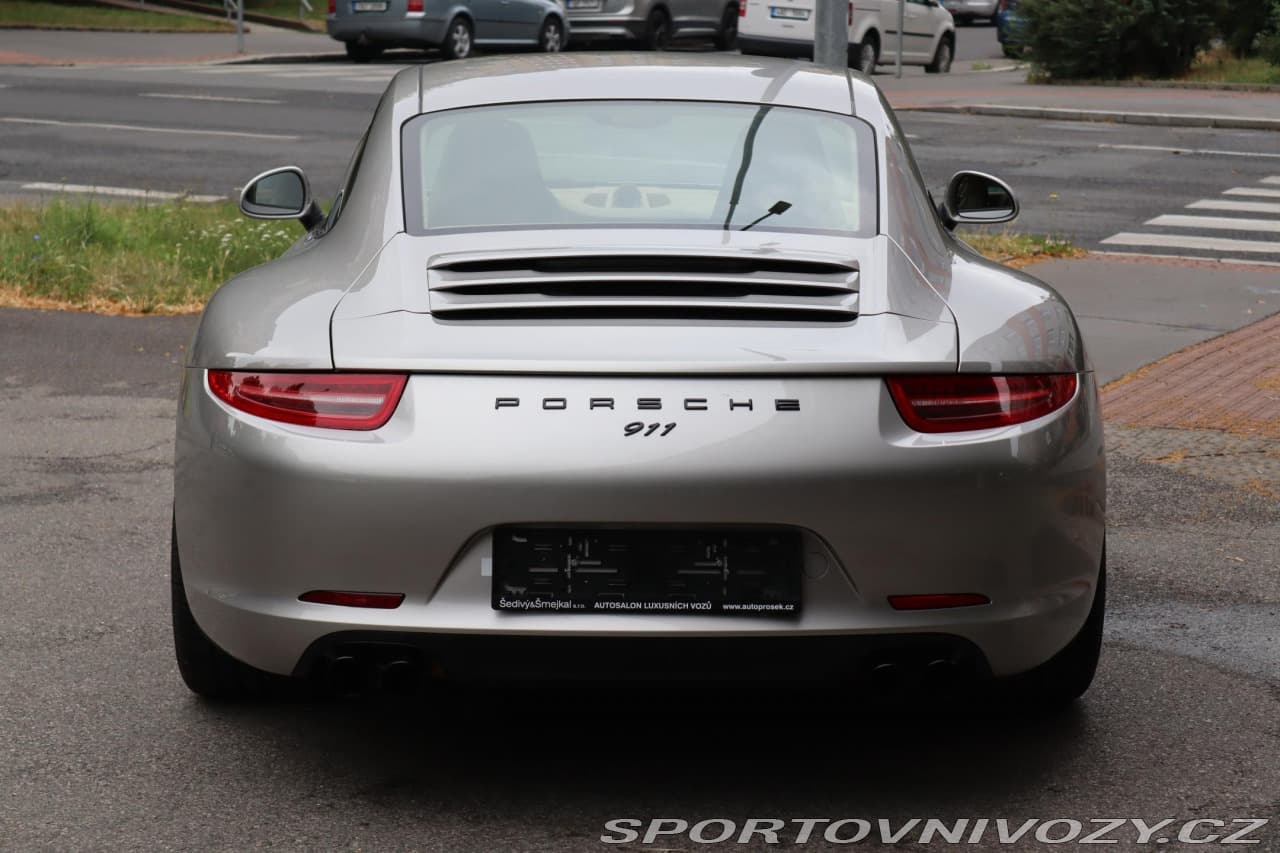2012 Porsche 911 - 12