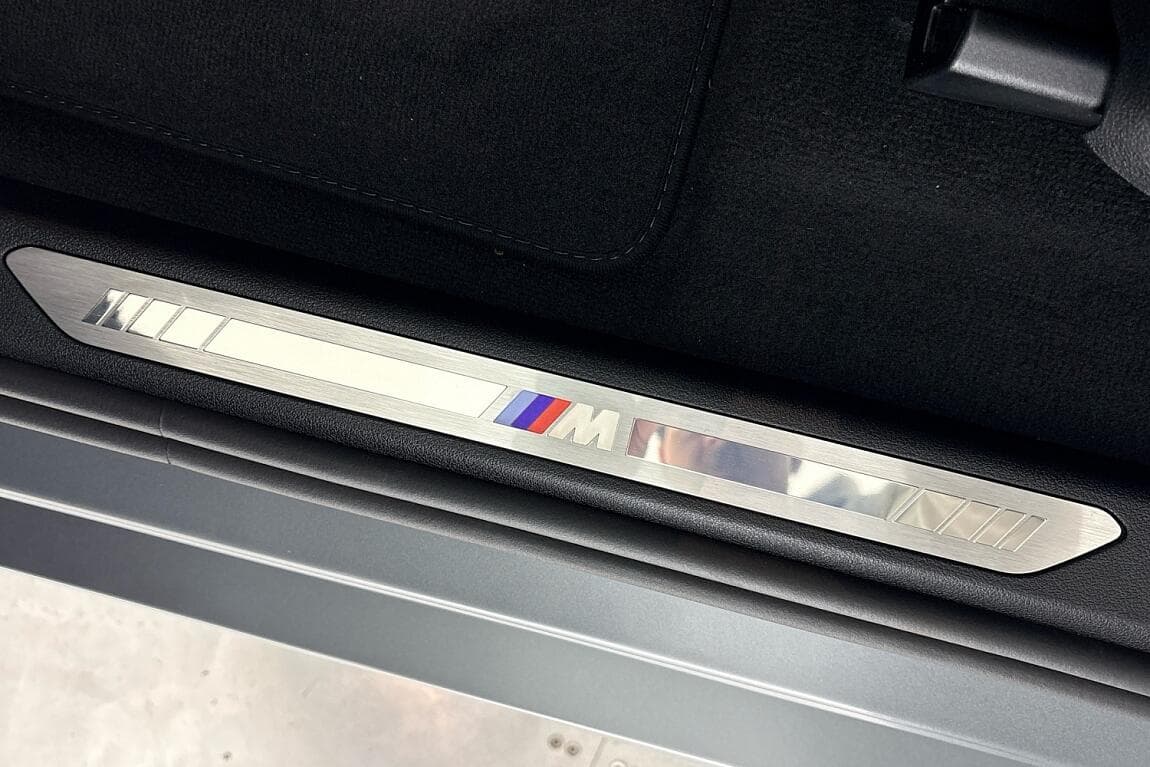 2025 BMW X6 - 18
