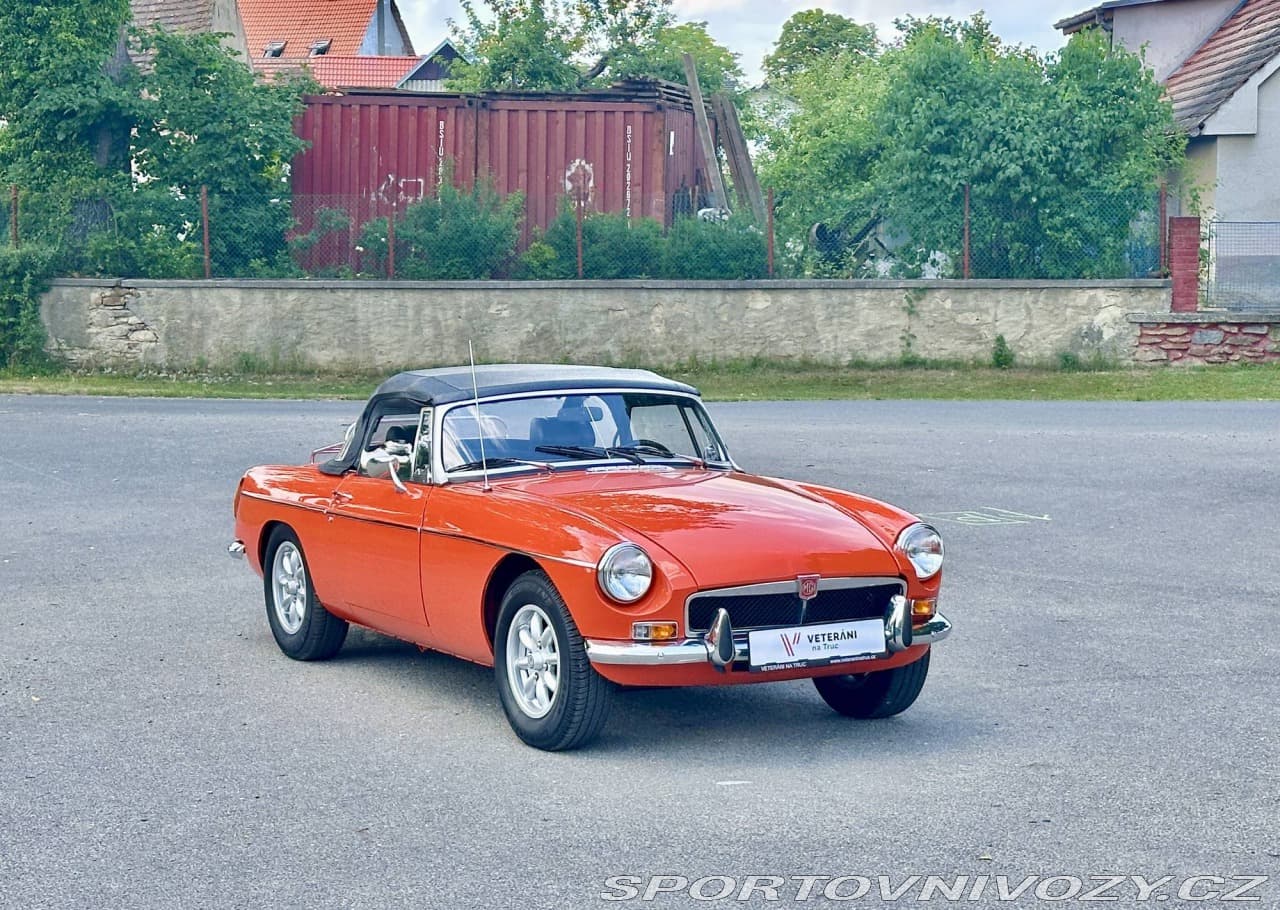 1973 MG MGB - 13
