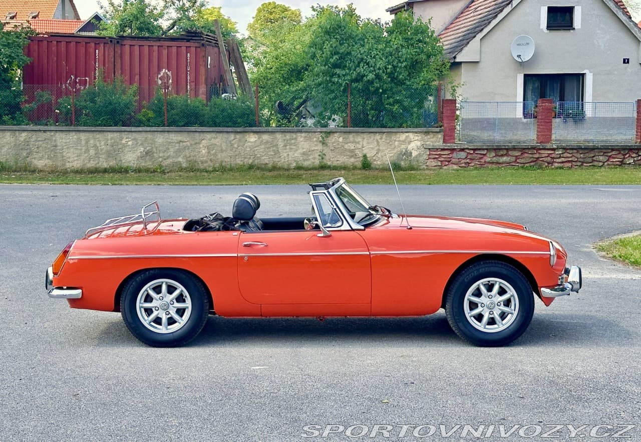 1973 MG MGB - 2