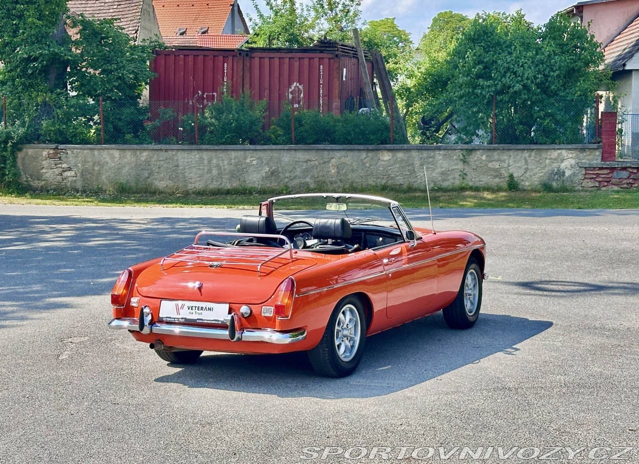 1973 MG MGB - 3