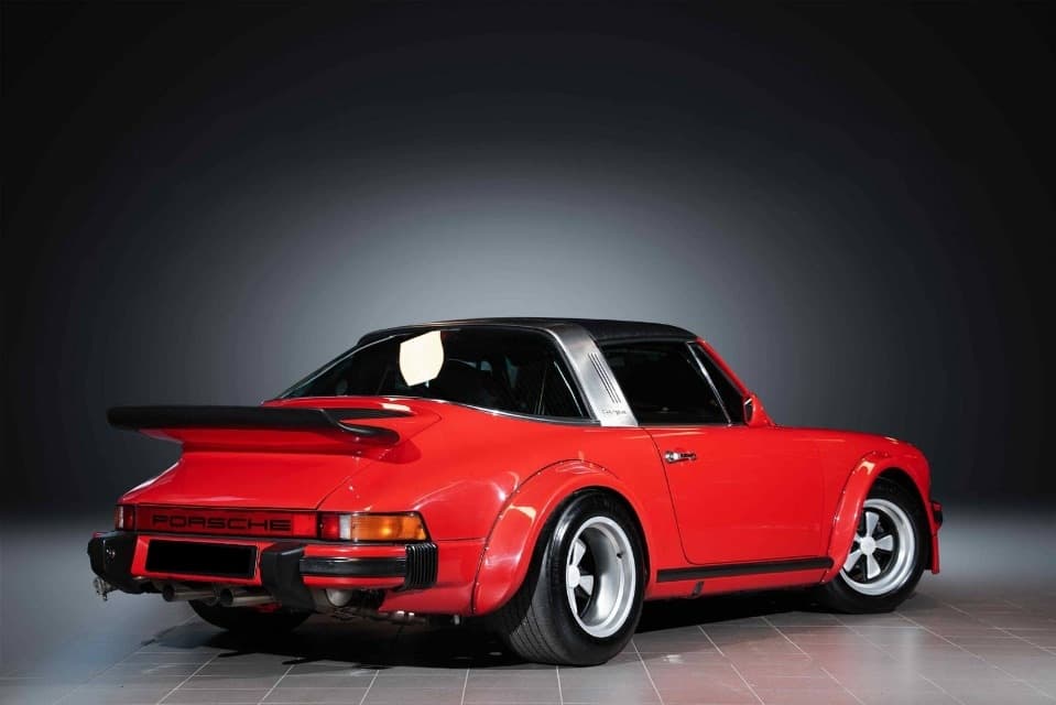 1977 Porsche 911 - 2