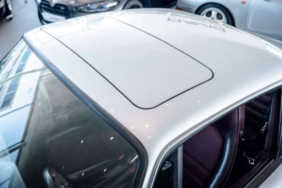 1990 Porsche CARRERA - 10
