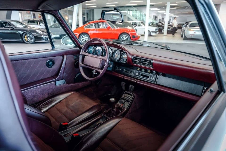 1990 Porsche CARRERA - 15