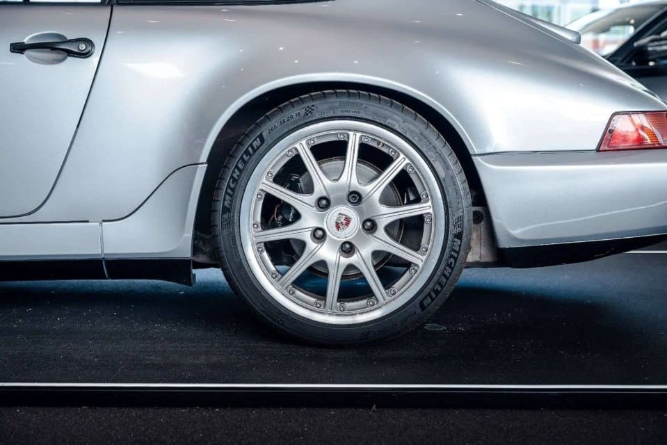 1990 Porsche CARRERA - 7