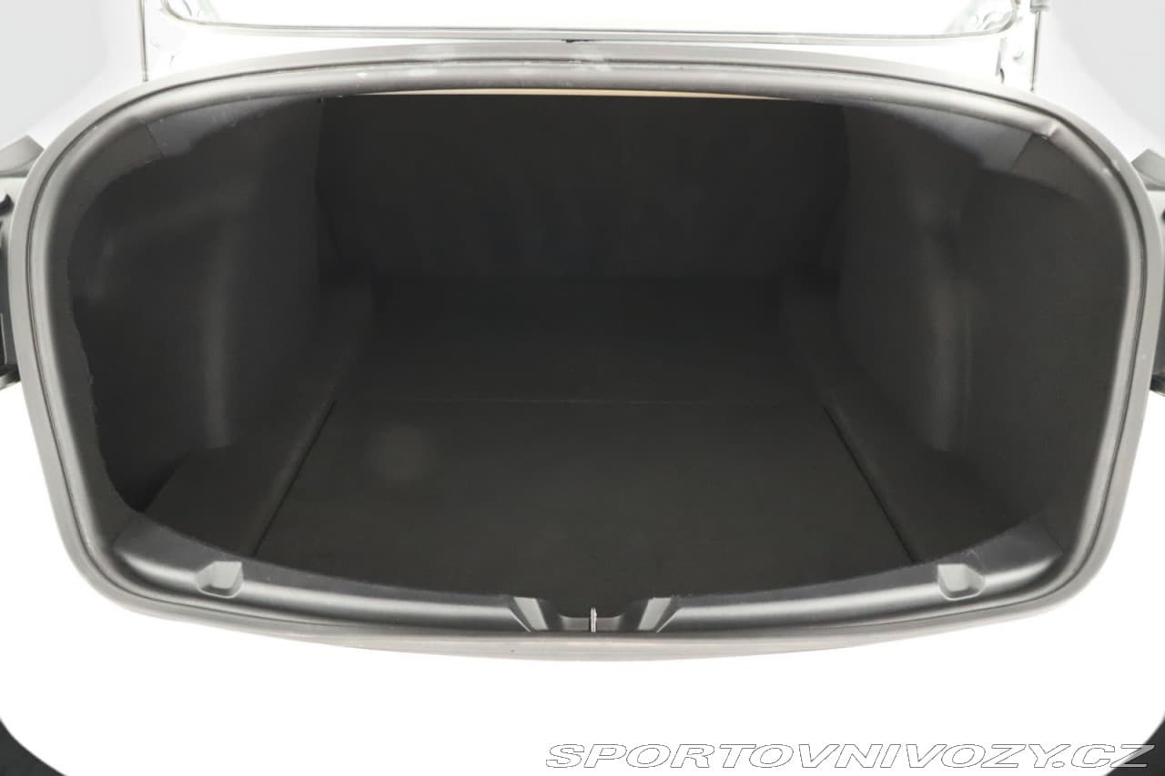 2019 Tesla MODEL 3 - 11