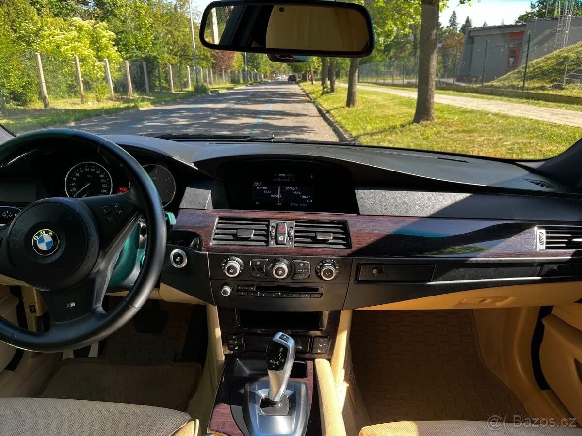 2009 BMW 5-SERIES - 3