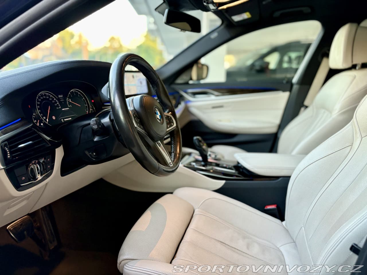 2018 BMW 5-SERIES - 11
