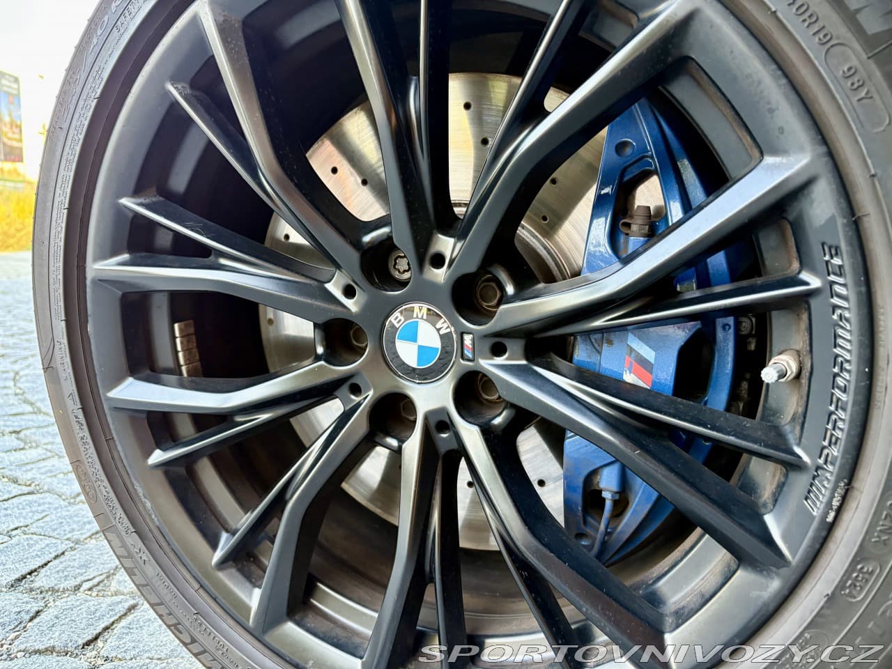 2018 BMW 5-SERIES - 9