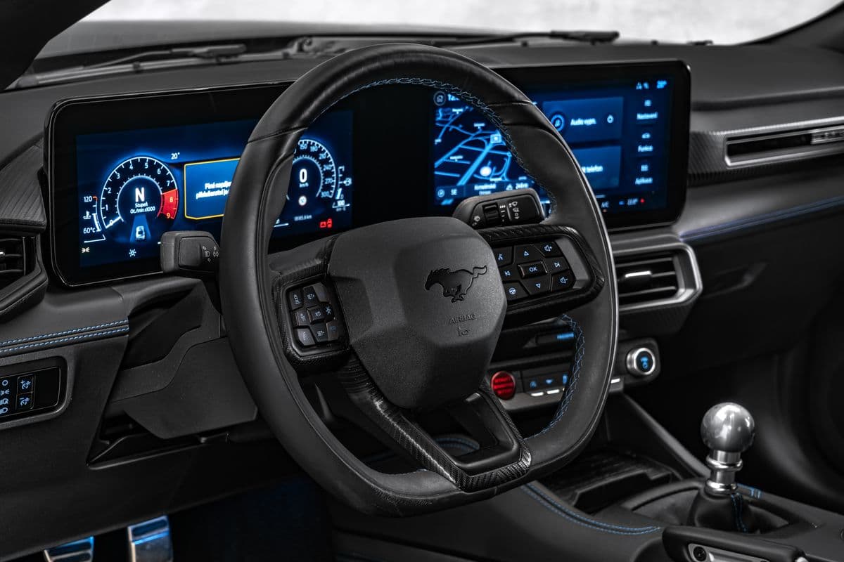 2024 Ford MUSTANG - 17