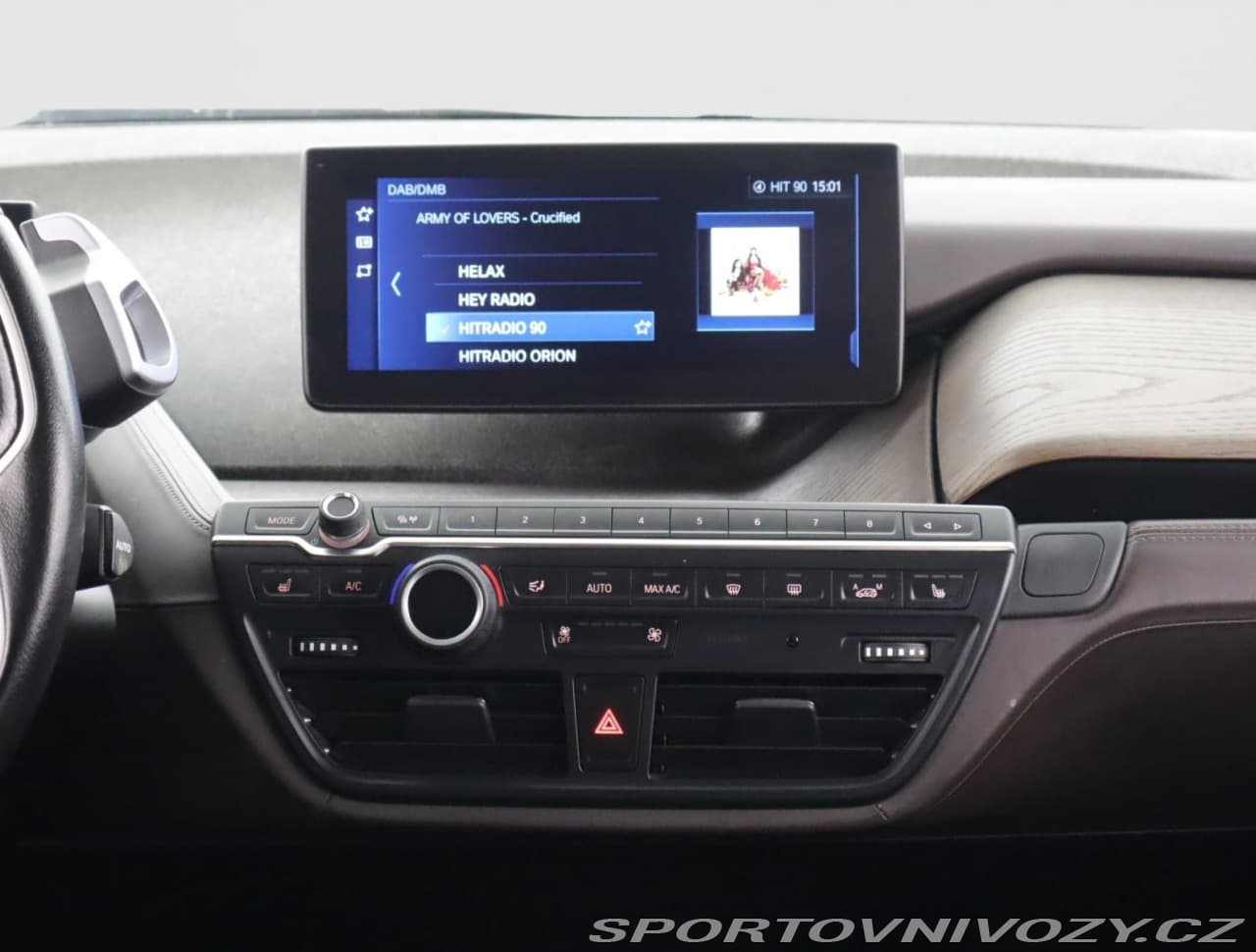 2020 BMW i3 - 12