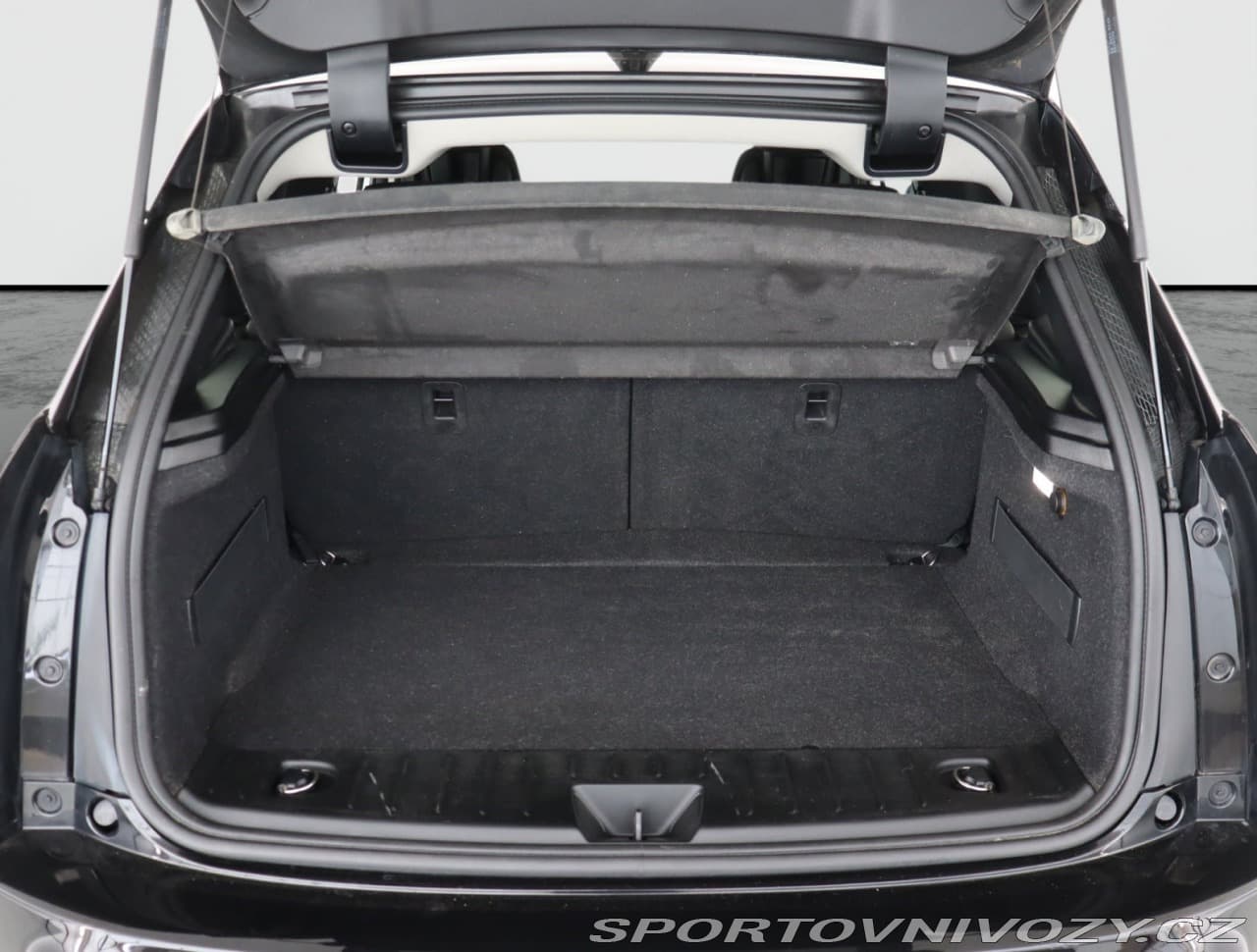 2020 BMW i3 - 14