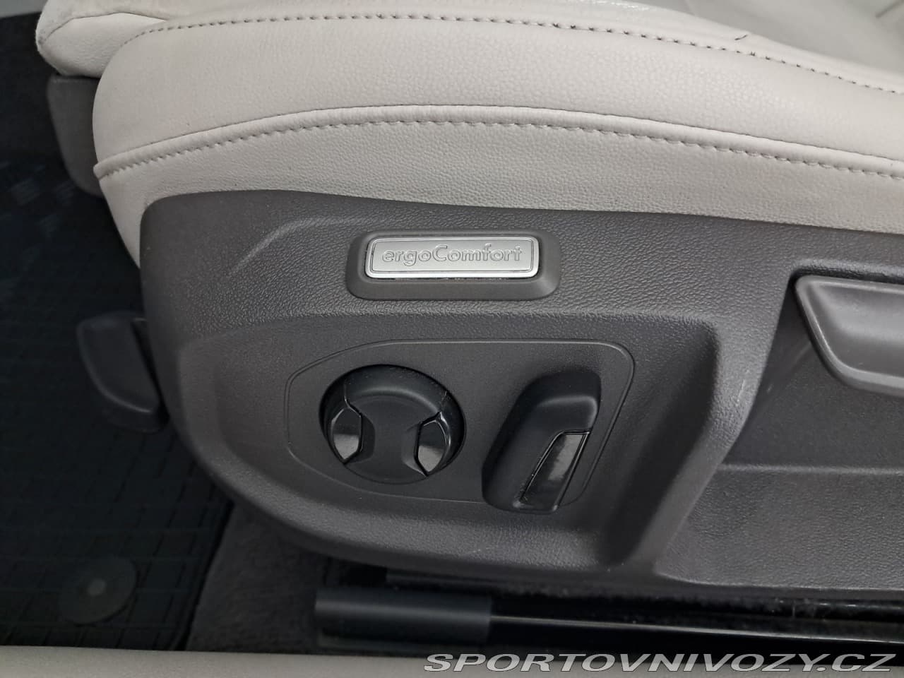 2017 Volkswagen ARTEON - 17