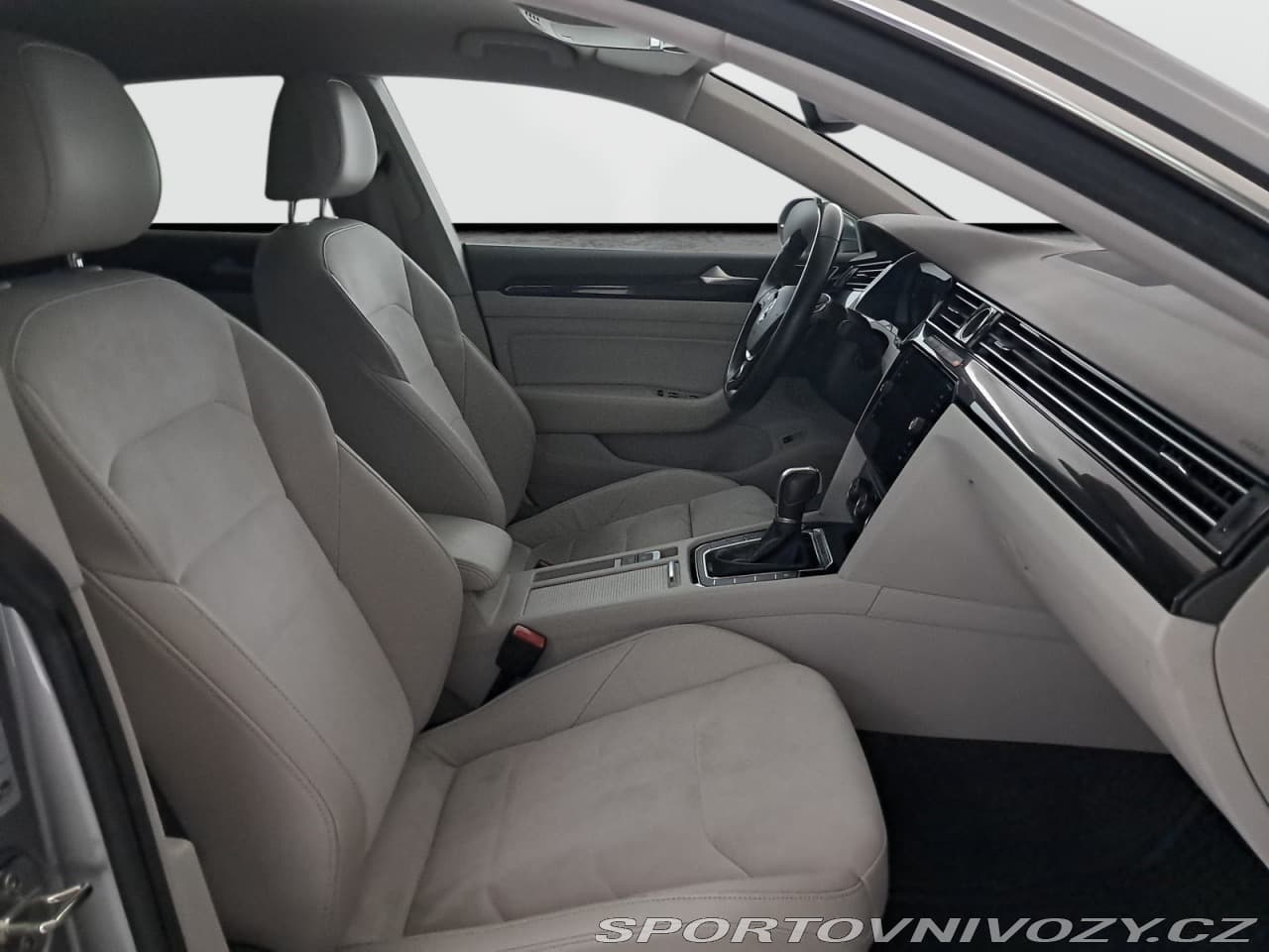 2017 Volkswagen ARTEON - 9