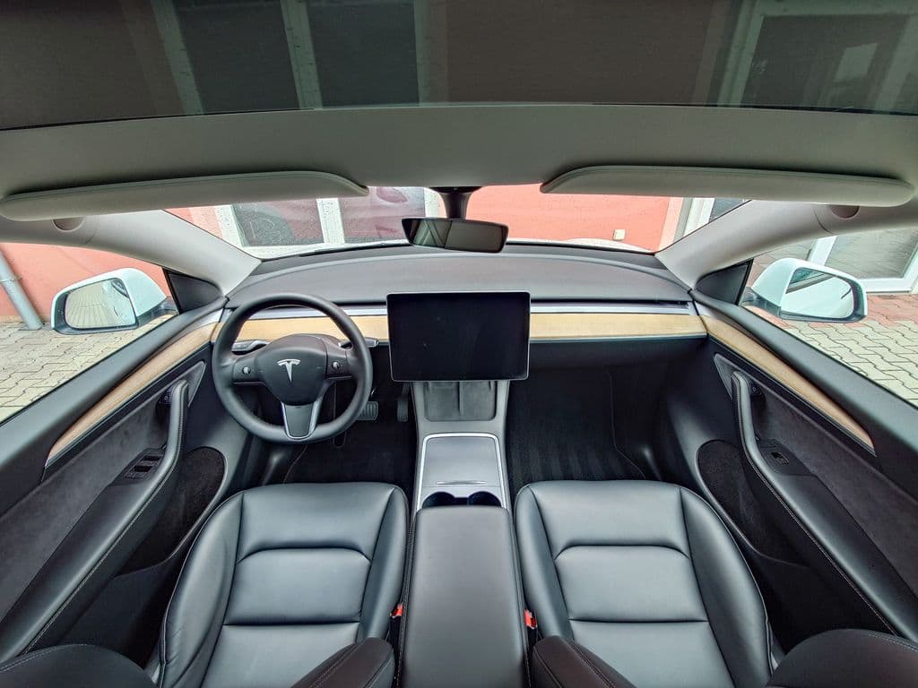 2022 Tesla MODEL Y - 20