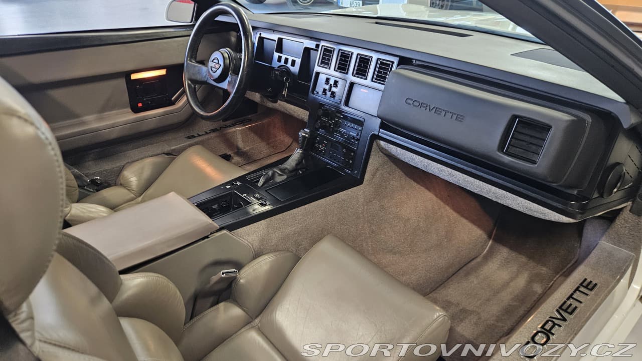 1989 Chevrolet CORVETTE - 20