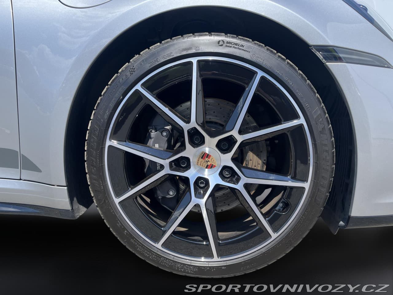 2025 Porsche 911 - 12