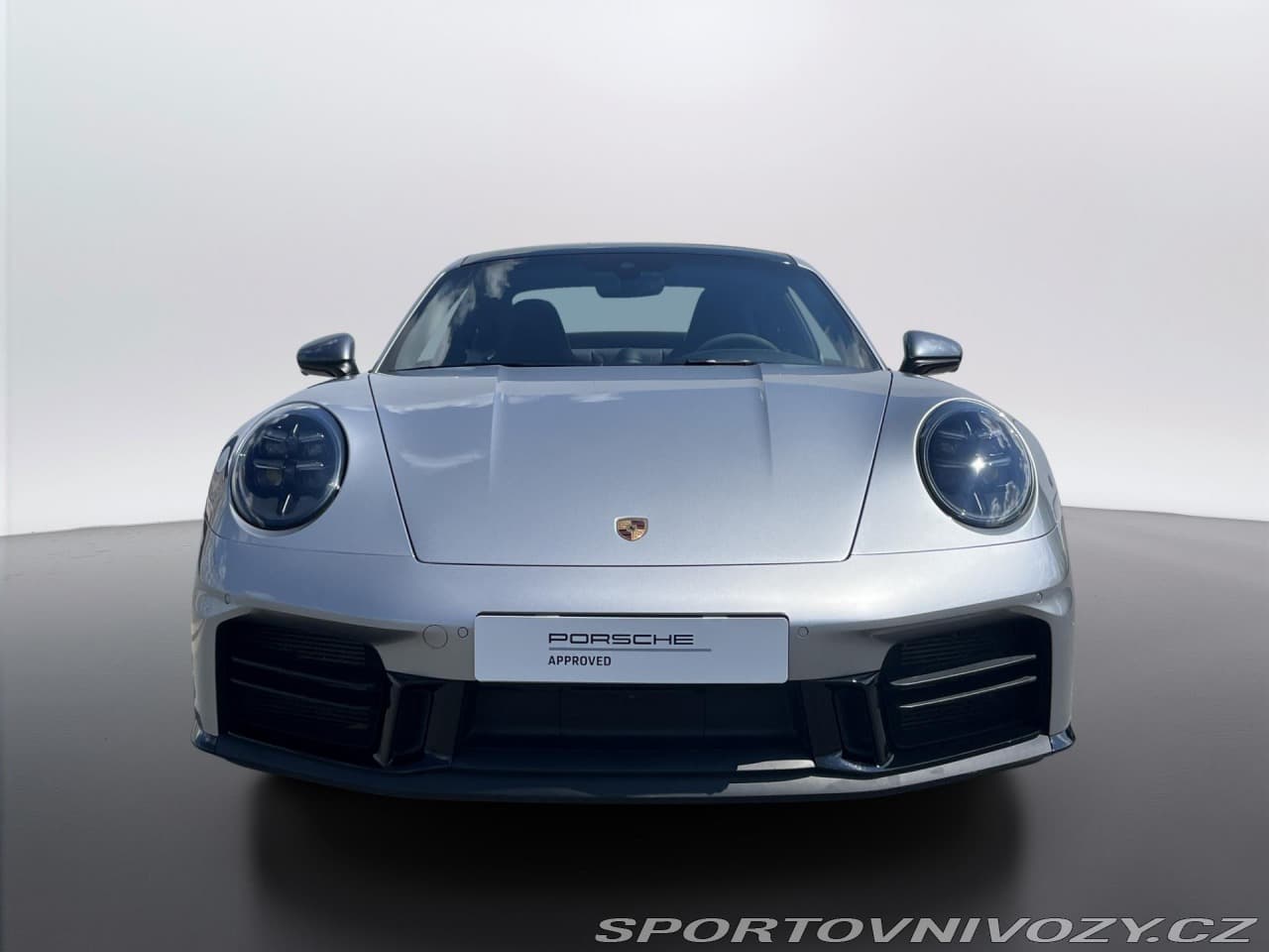 2025 Porsche 911 - 8