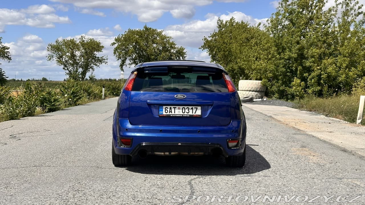2006 Ford FOCUS - 4