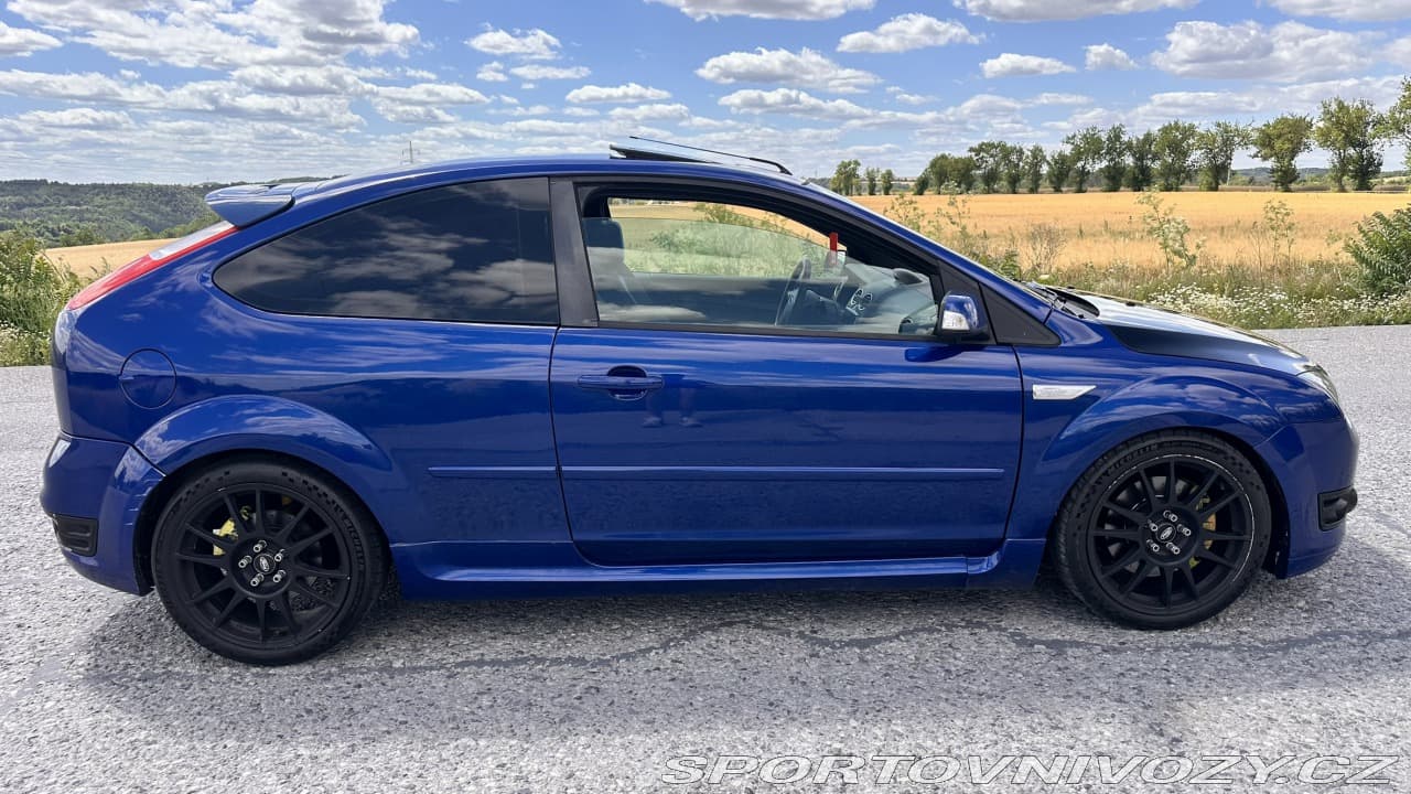 2006 Ford FOCUS - 9