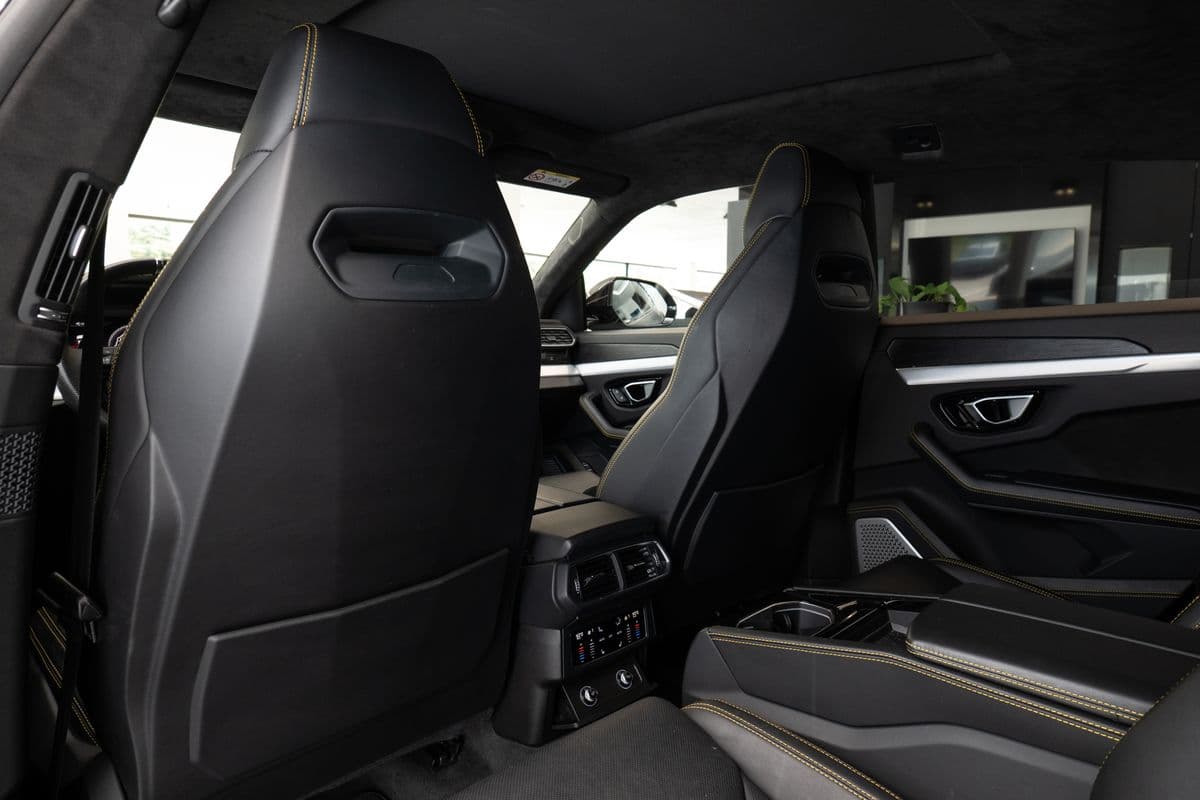 2019 Lamborghini URUS - 10
