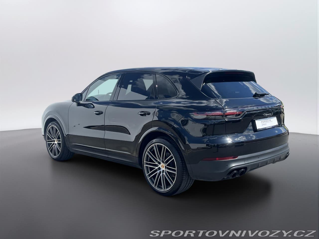 2023 Porsche CAYENNE - 3