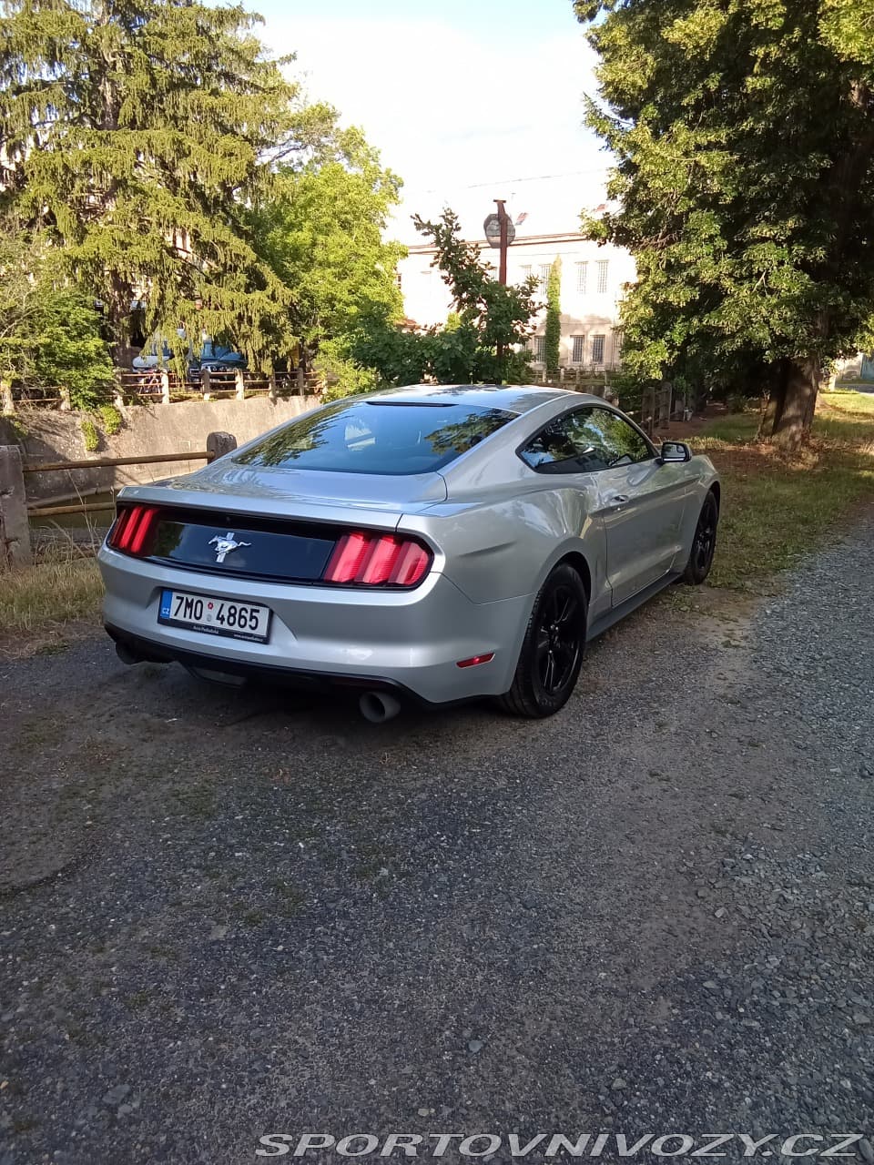 2017 Ford MUSTANG - 4