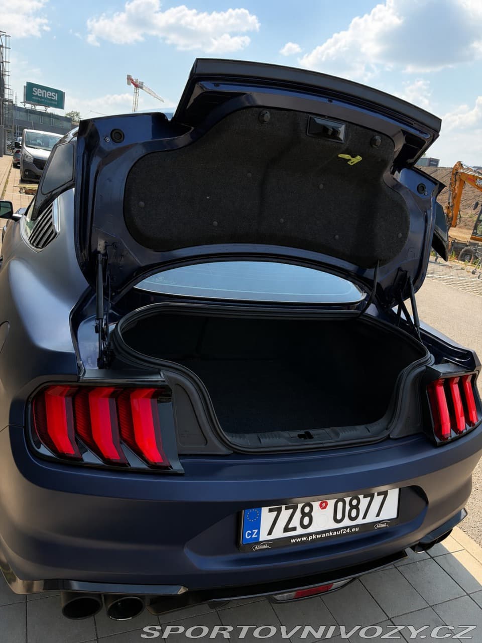 2018 Ford MUSTANG - 9