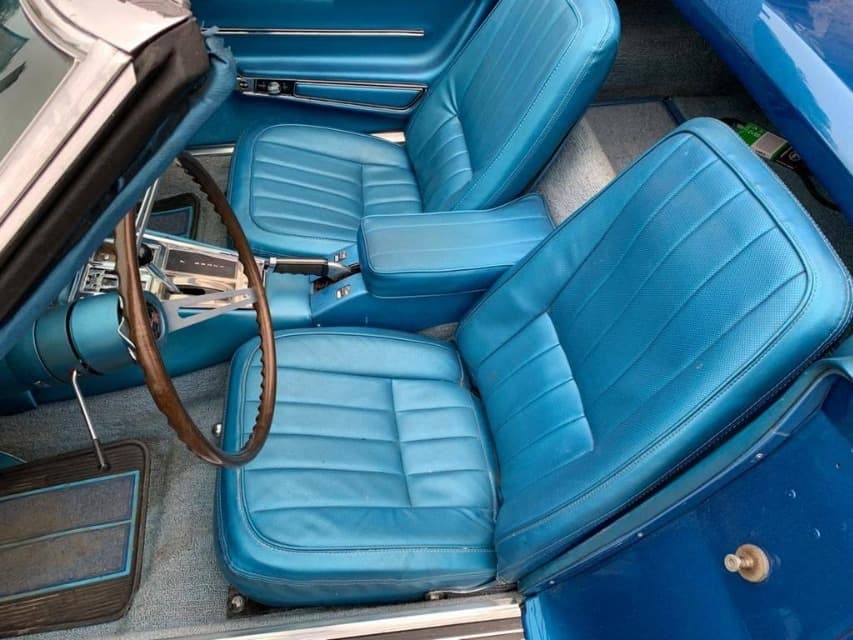 1968 Chevrolet CORVETTE - 10