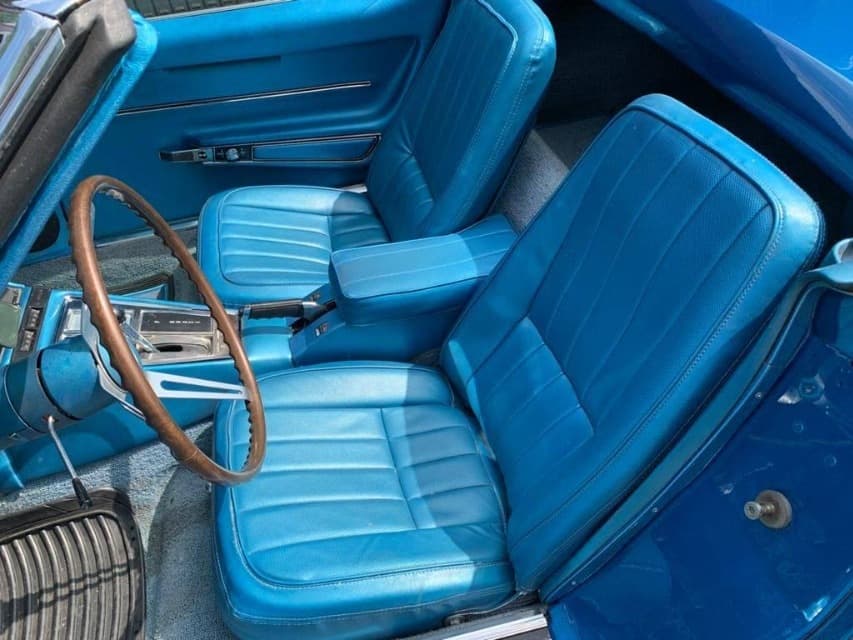 1968 Chevrolet CORVETTE - 13