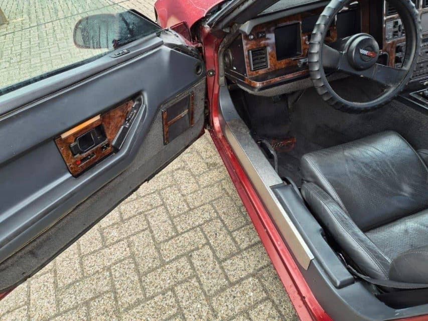 1987 Chevrolet CORVETTE - 16