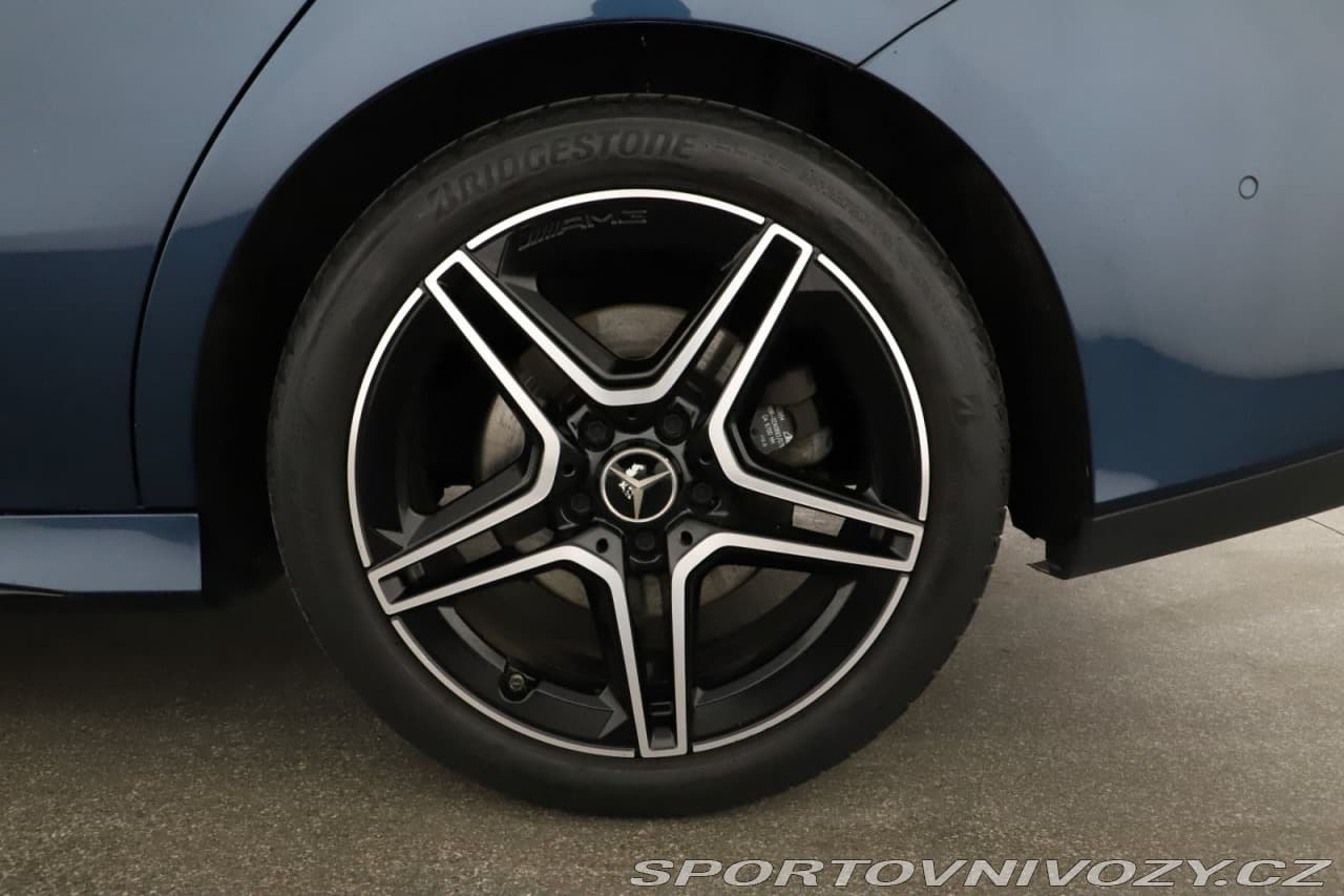 2022 Mercedes-Benz CLA - 12
