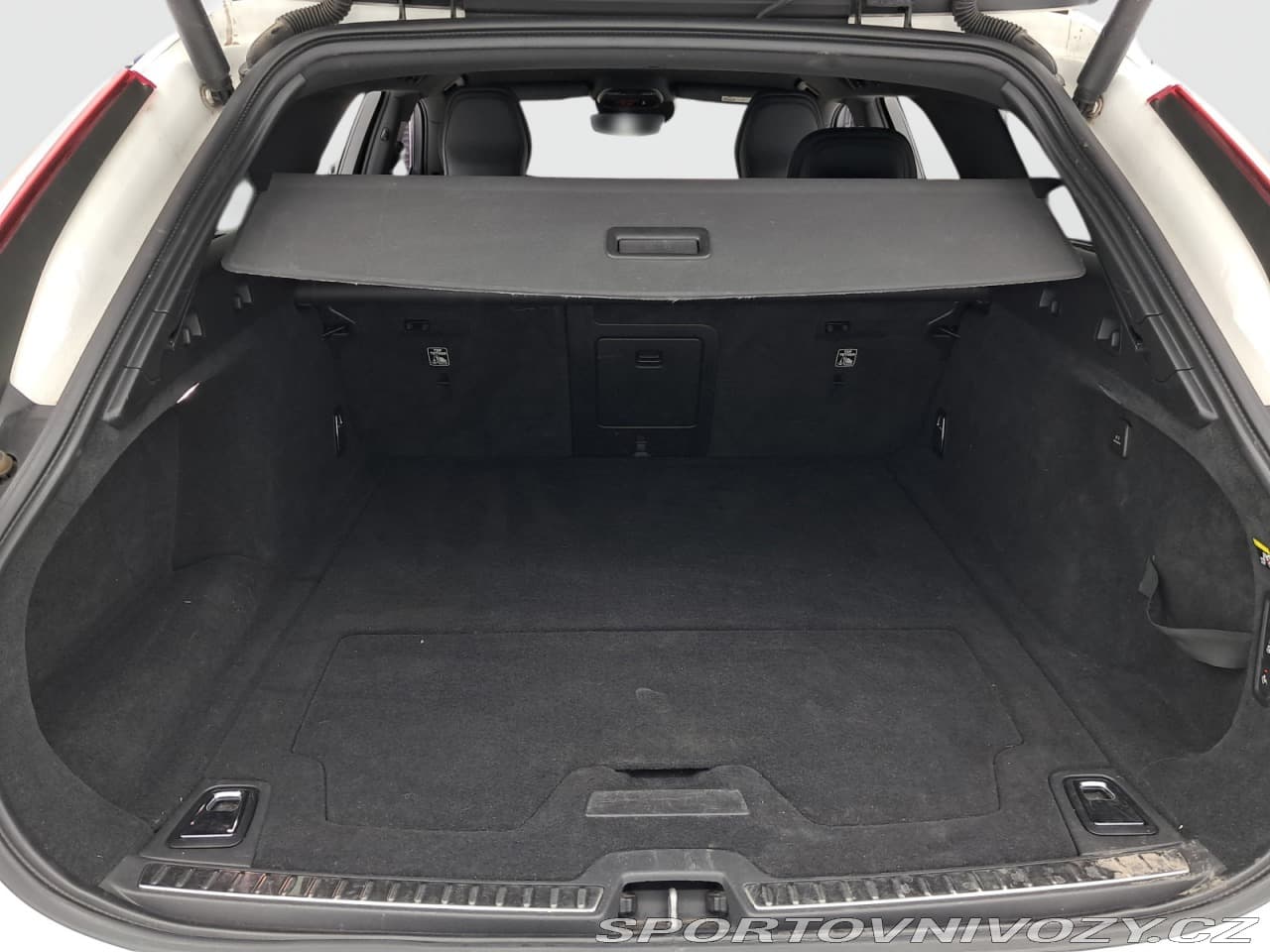 2019 Volvo V90 - 14