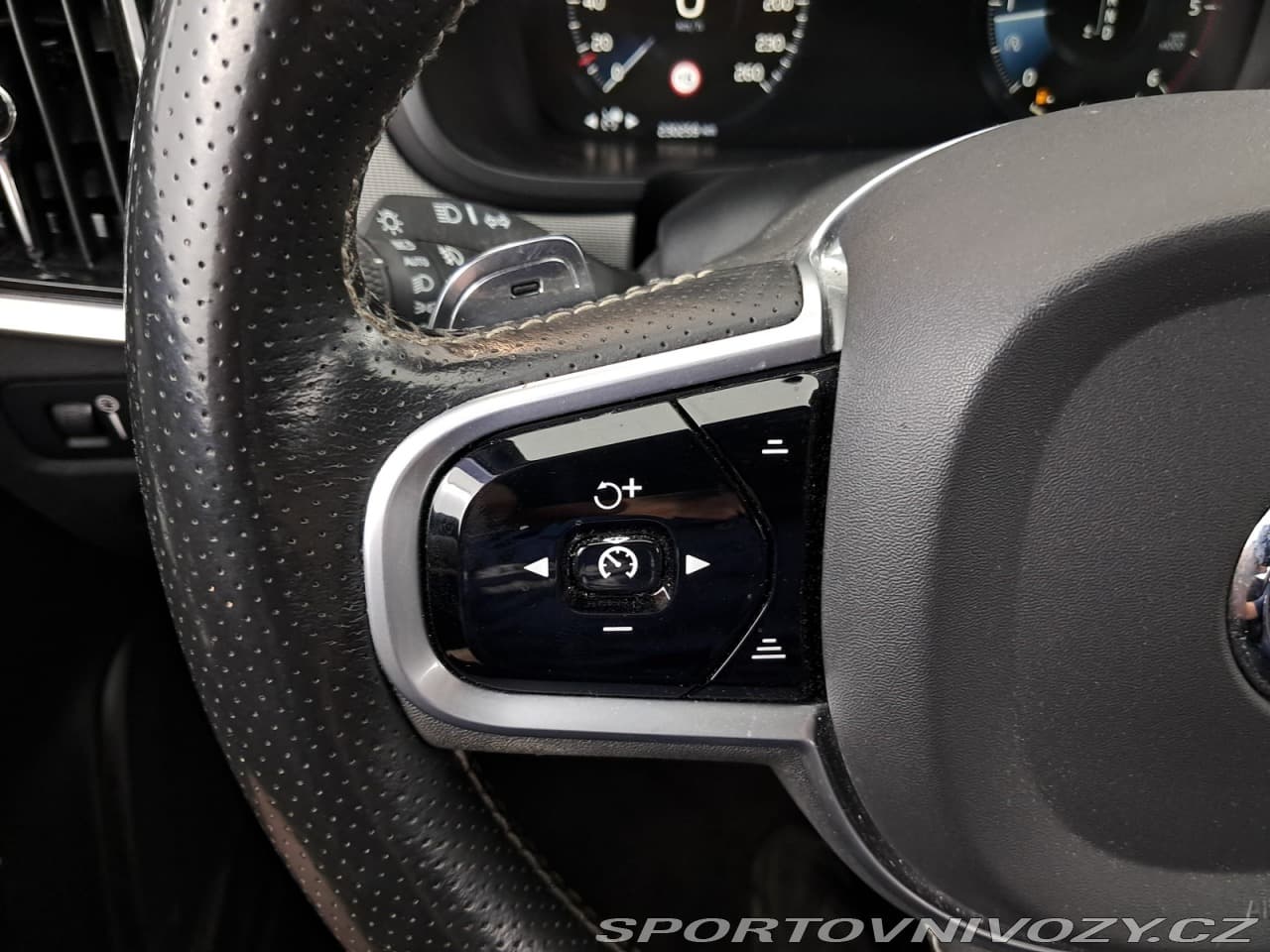 2019 Volvo V90 - 19