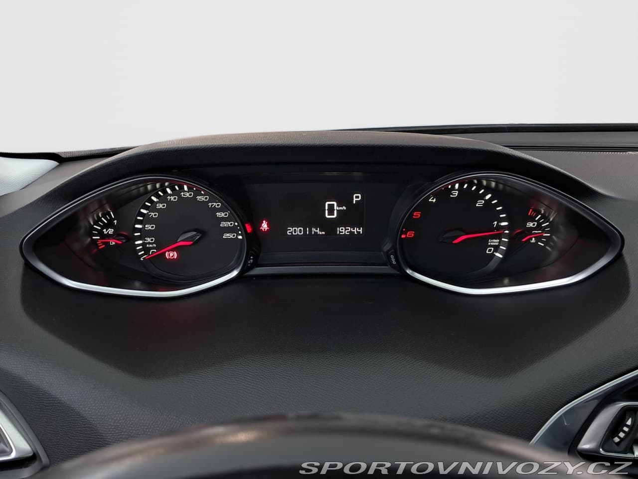 2015 Peugeot 308 - 11