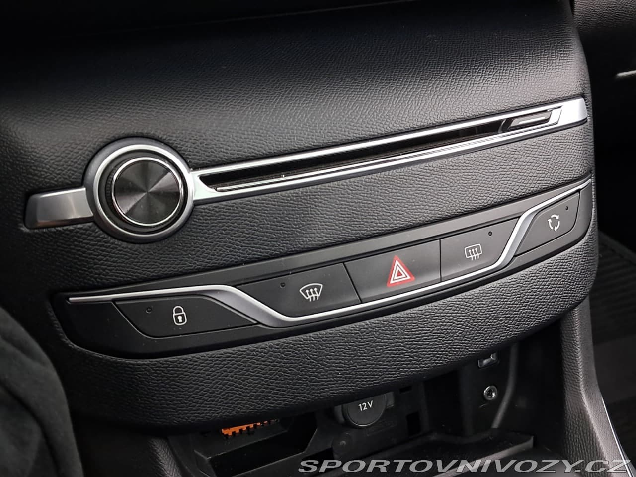 2015 Peugeot 308 - 16