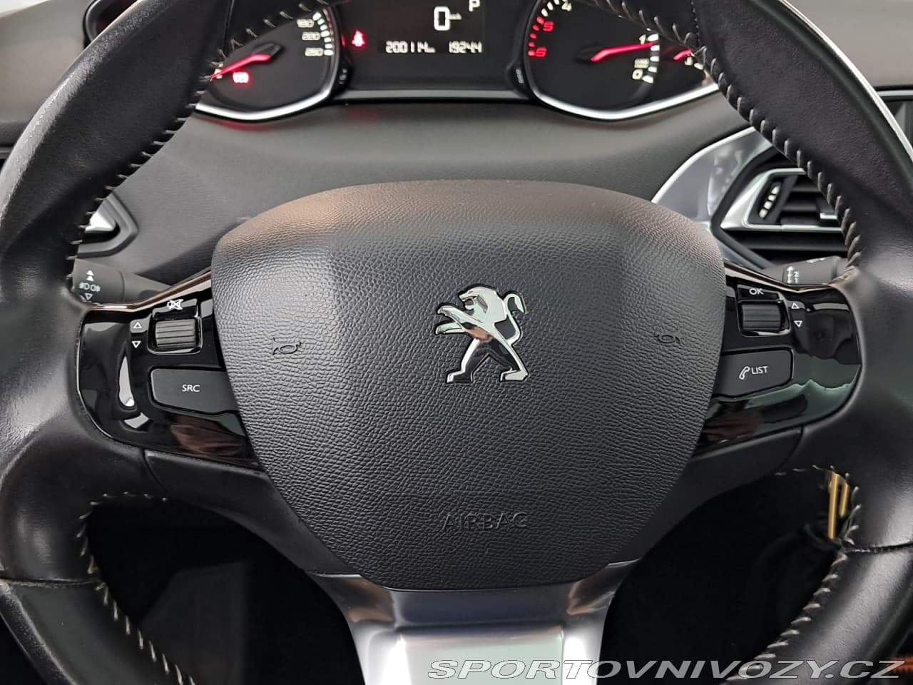 2015 Peugeot 308 - 18