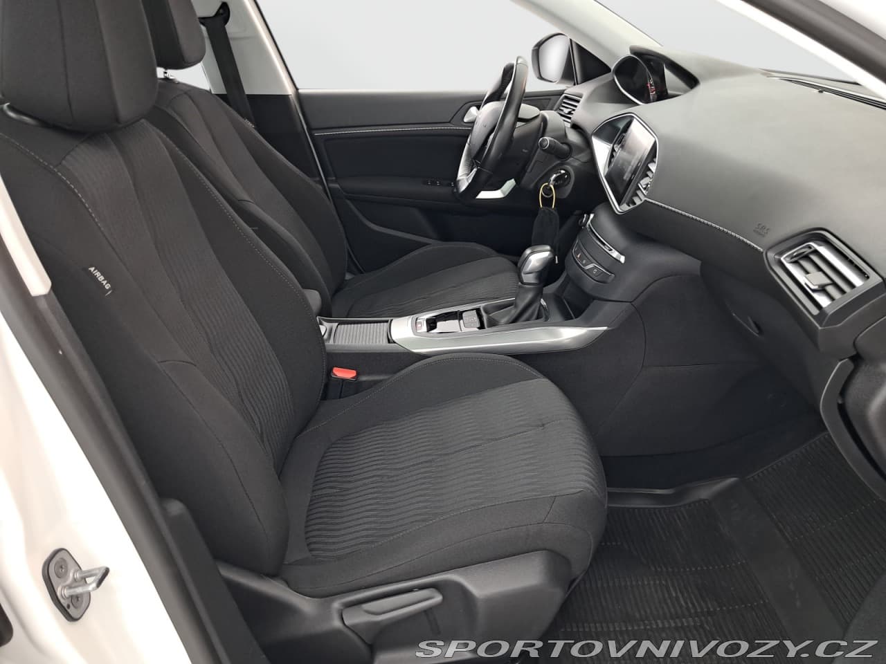 2015 Peugeot 308 - 9