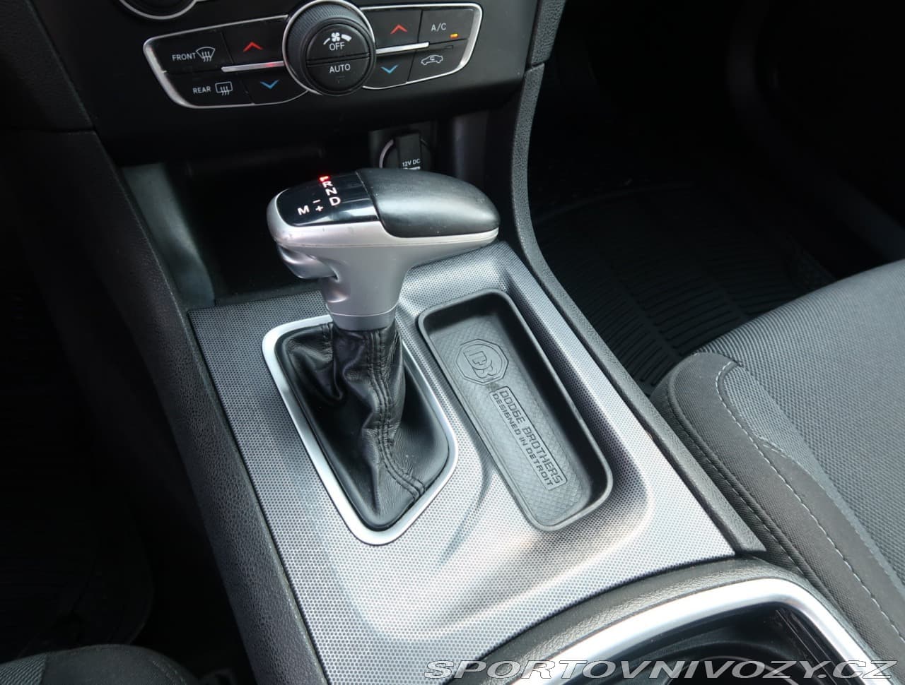 2017 Dodge CHARGER - 13