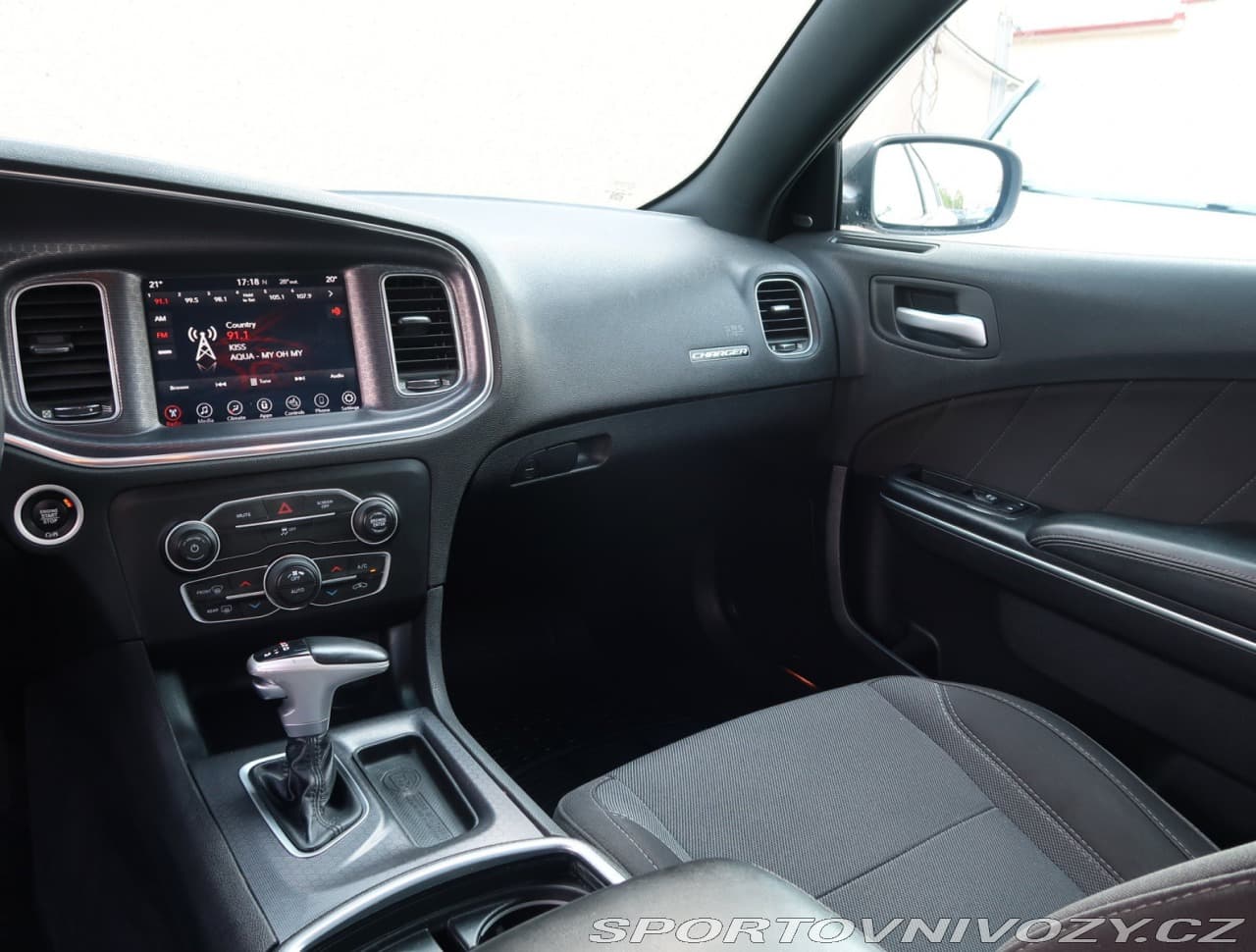 2017 Dodge CHARGER - 8