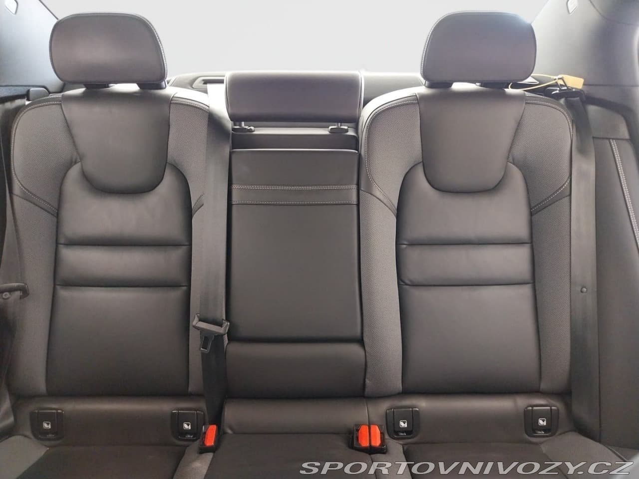 2019 Volvo S60 - 10