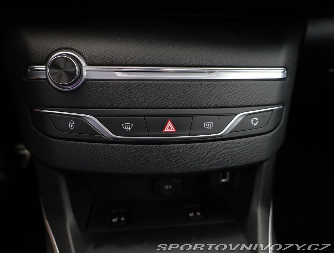 2018 Peugeot 308 - 11