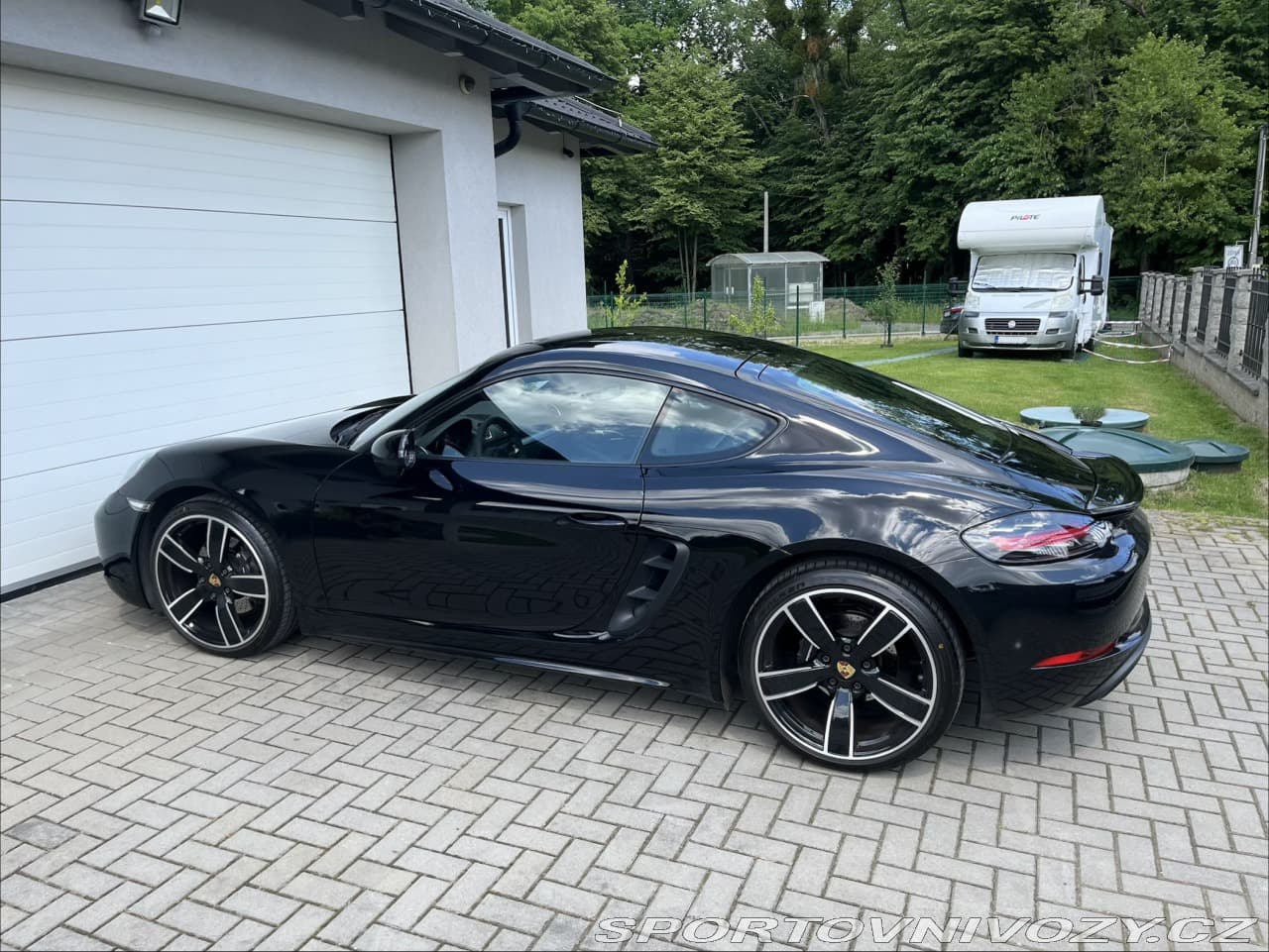 2019 Porsche CAYMAN - 9