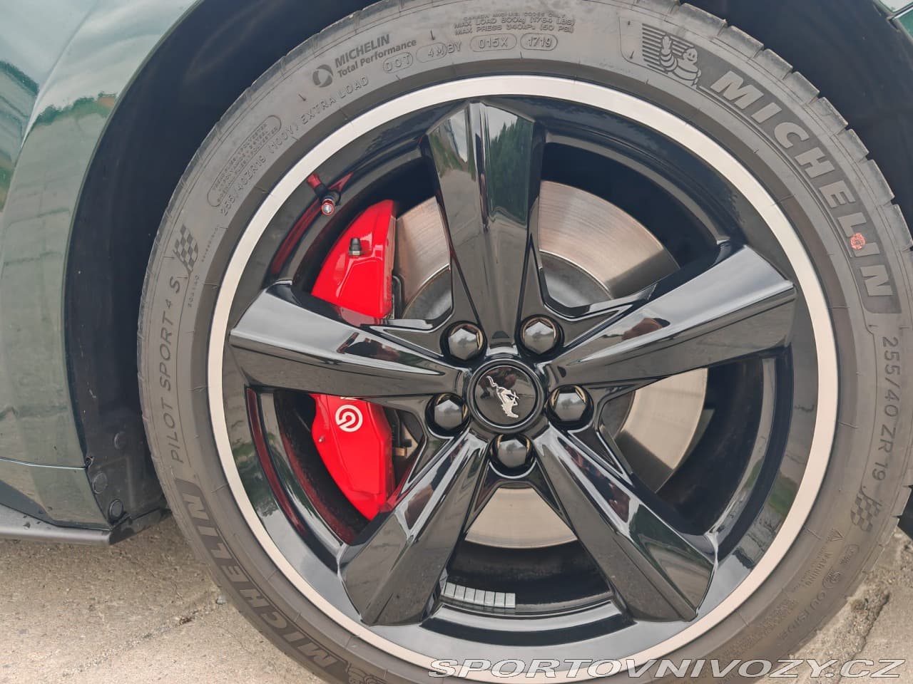 2020 Ford MUSTANG - 9