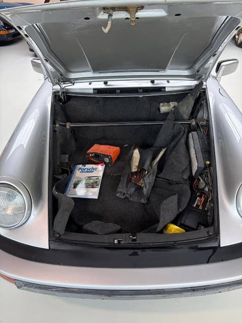 1987 Porsche 911 - 11