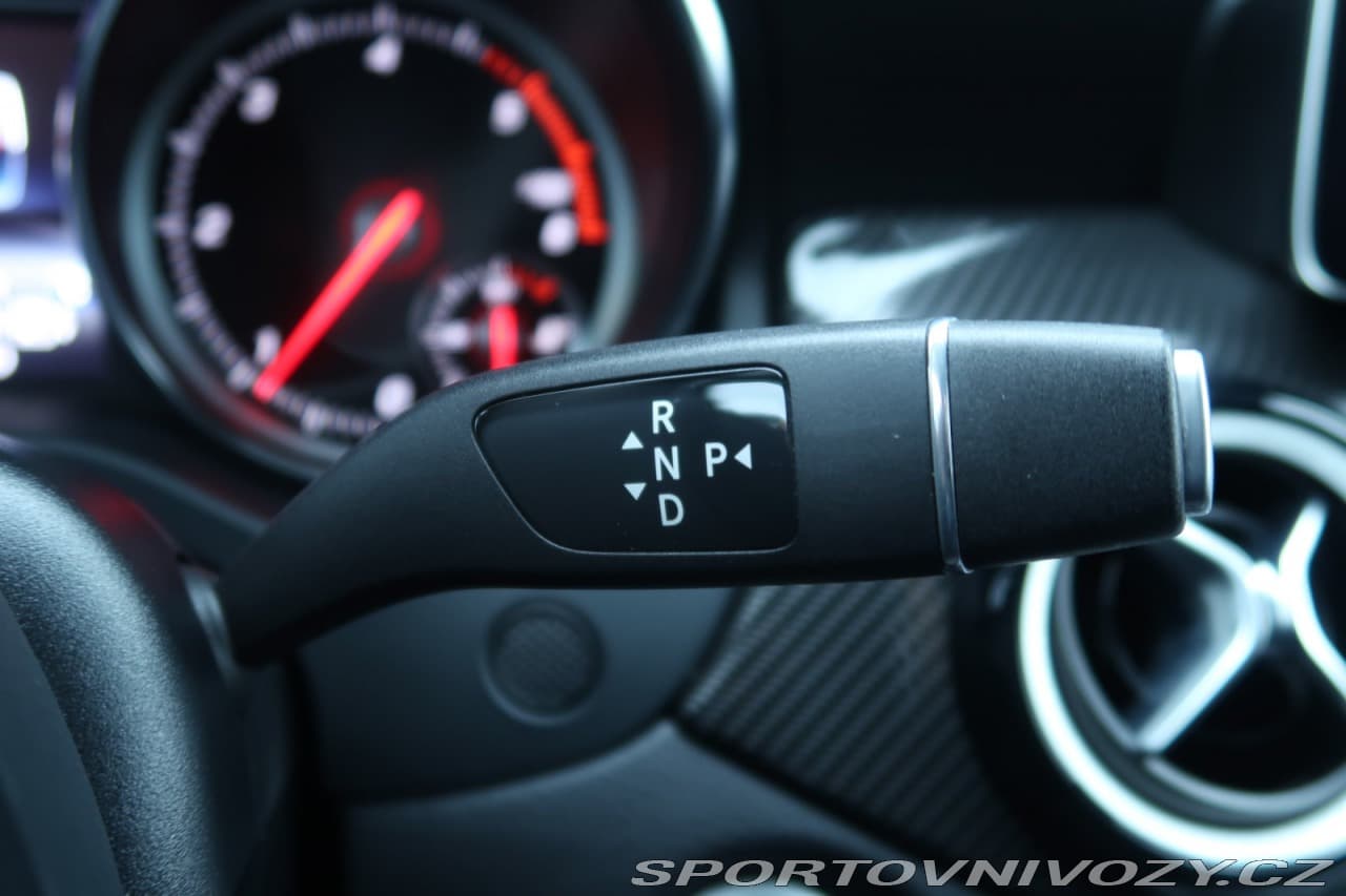 2018 Mercedes-Benz CLA - 12