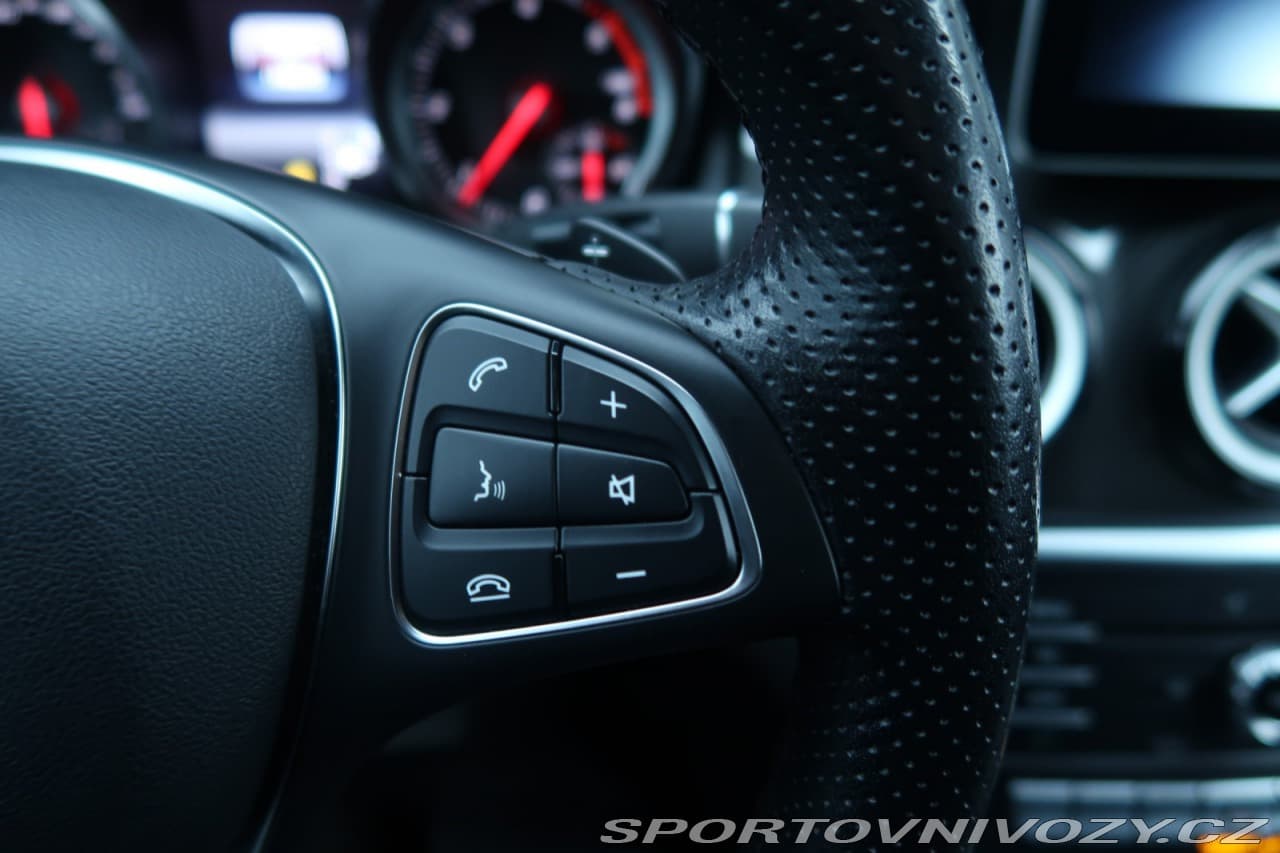 2018 Mercedes-Benz CLA - 18